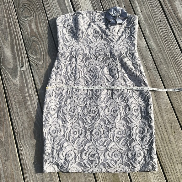 Suzi Chin Maggy Boutique lovely lace strapless dress 10-12 - Picture 10 of 11